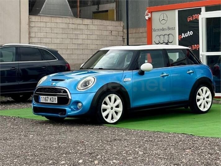 MINI COOPER SD 5 PUERTAS automatico