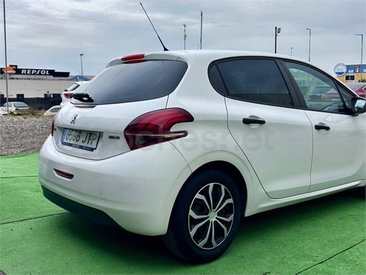 PEUGEOT 208 ALLURE 1.2L PureTech